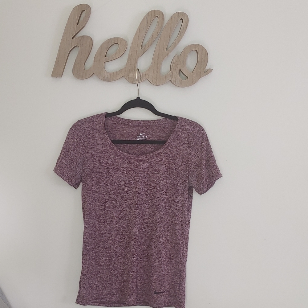 Burgundy NIKE Dri-Fit Scoopneck Tee (S)
